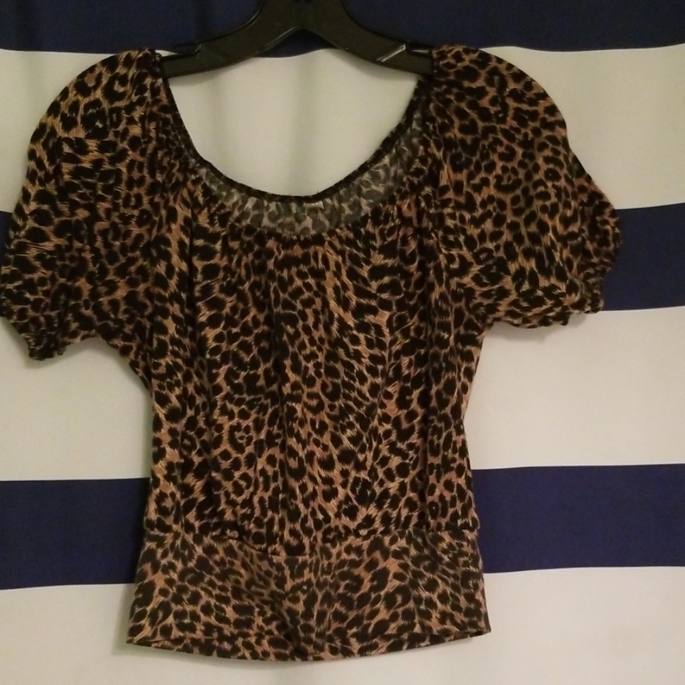 Leopard print crop top